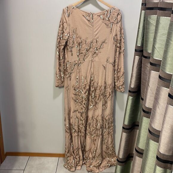 RALPH Lauren light pink woman’s beaded special occasion dress - Picture 8 of 16